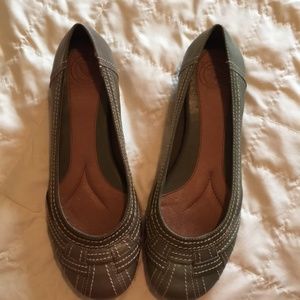 New Nurture Flats Women’s 8